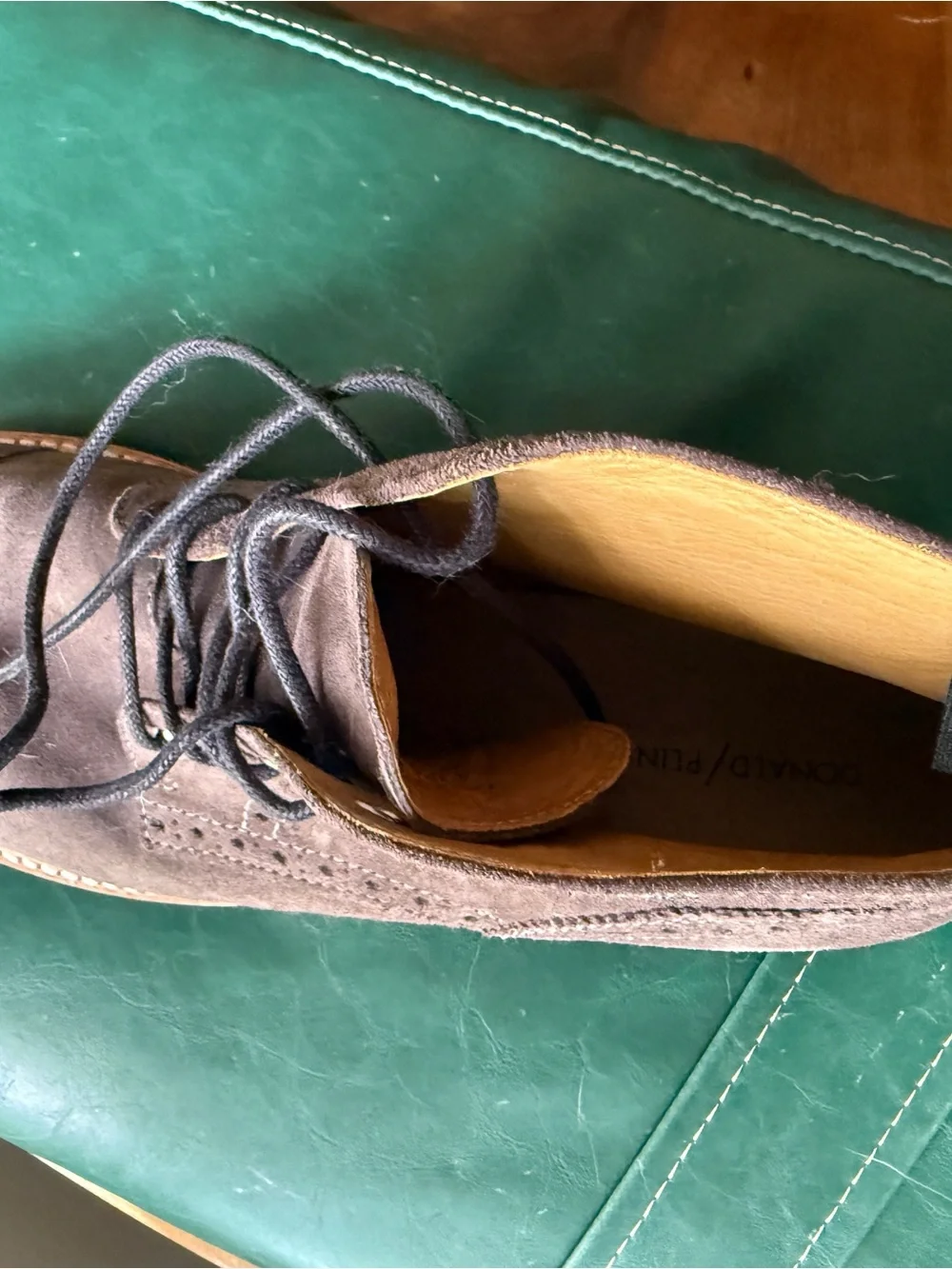 N/A classic wingtip